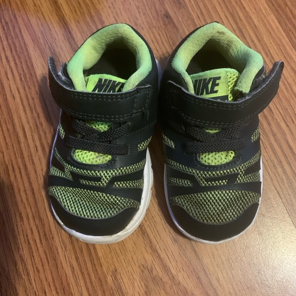 Nike Shoes | 425 Baby Boy Size 4 And 5c 